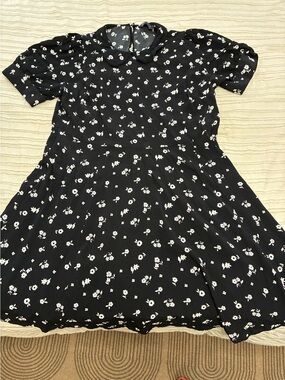 M & S Black Floral midi Short-Sleeve Dress feminine collar - Size 16 (UK 20)
